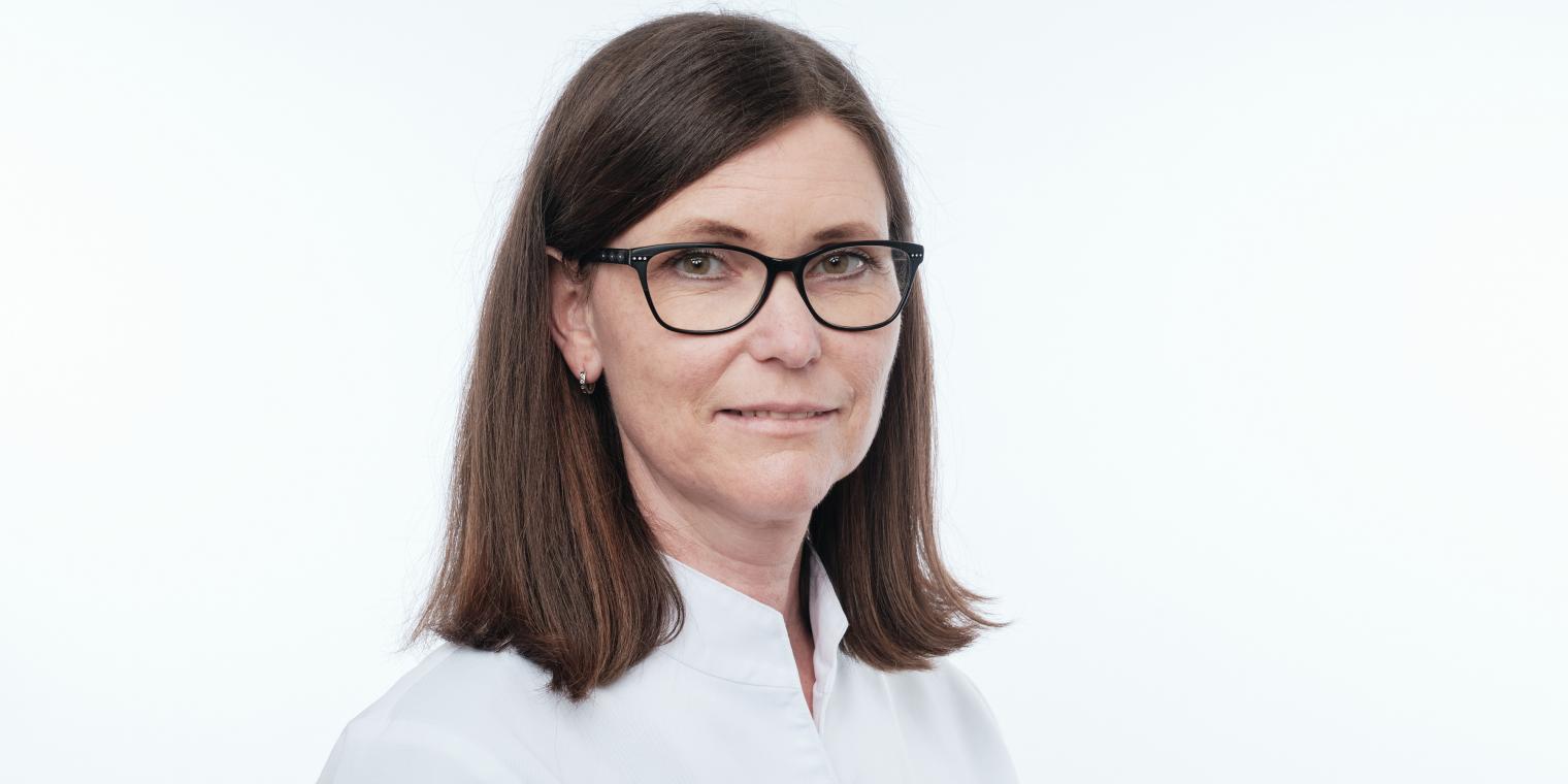 tauern-apotheke-by-wolfgang-lehner_xt25560