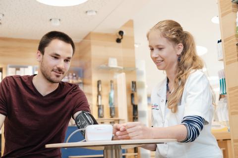 tauern-apotheke-by-wolfgang-lehner_xt25621