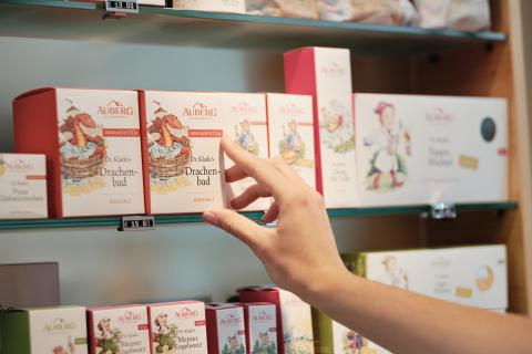 tauern-apotheke-by-wolfgang-lehner_xp10442 tauern-apotheke-by-wolfgang-lehner_xp10442